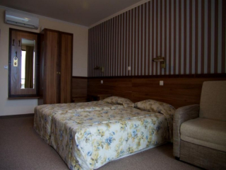 FAMILY HOTEL SELENA - DOUBLE ROOM